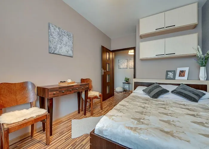 Apartman Blue Mandarin Wood *